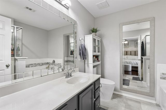 6384 Hill Creek Drive, The Colony, TX 75056