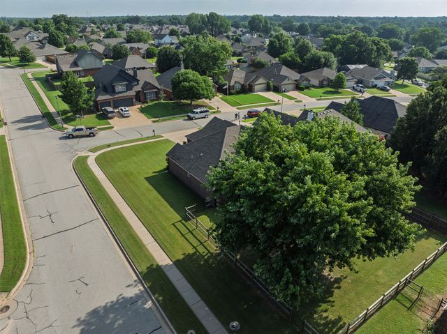 2517 W Ocala Street, Broken Arrow, OK 74011