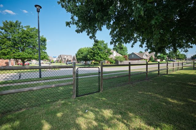 2517 W Ocala Street, Broken Arrow, OK 74011