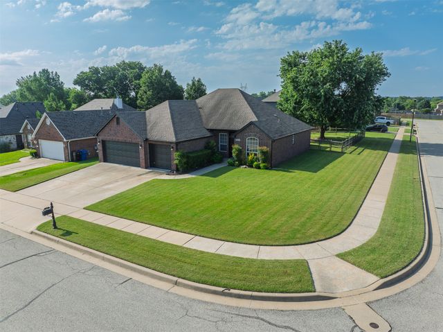 2517 W Ocala Street, Broken Arrow, OK 74011