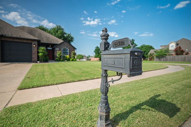 2517 W Ocala Street, Broken Arrow, OK 74011