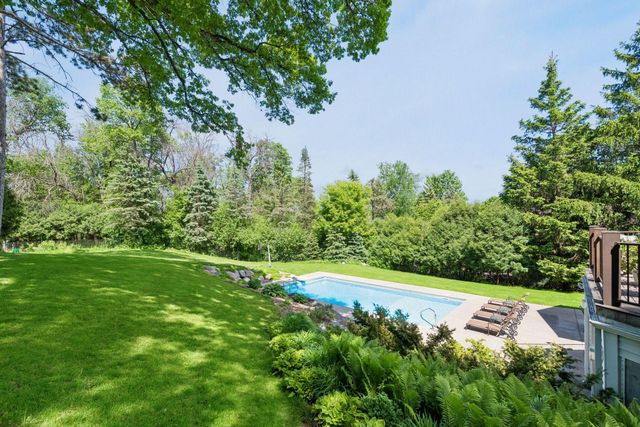 13920 Mcginty Road E, Minnetonka, MN 55305