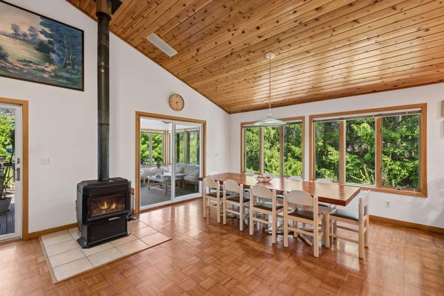 13920 Mcginty Road E, Minnetonka, MN 55305