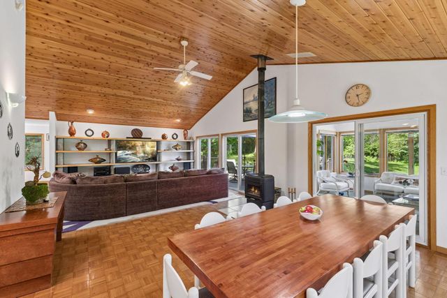 13920 Mcginty Road E, Minnetonka, MN 55305