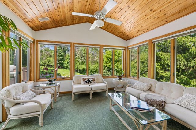 13920 Mcginty Road E, Minnetonka, MN 55305