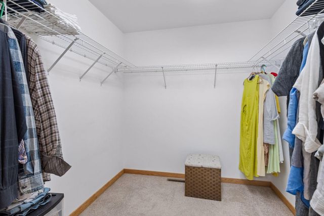 13920 Mcginty Road E, Minnetonka, MN 55305