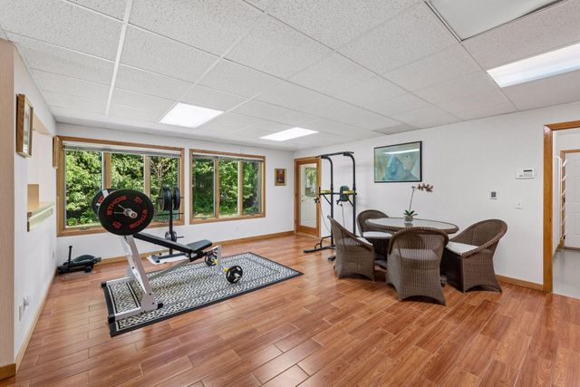 13920 Mcginty Road E, Minnetonka, MN 55305