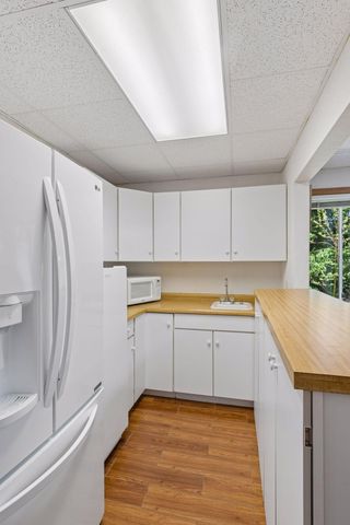 13920 Mcginty Road E, Minnetonka, MN 55305
