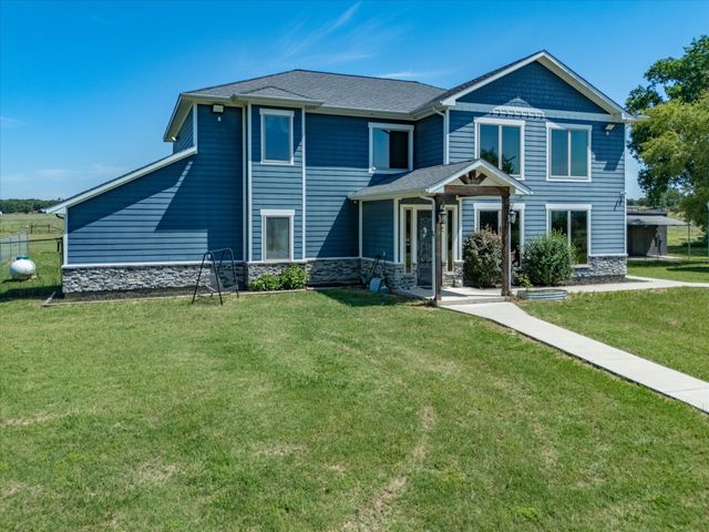 1184 County Road 1785, Sunset, TX 76270