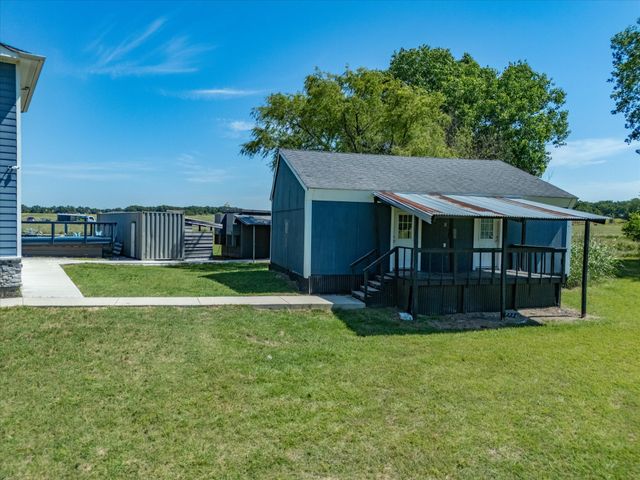 1184 County Road 1785, Sunset, TX 76270