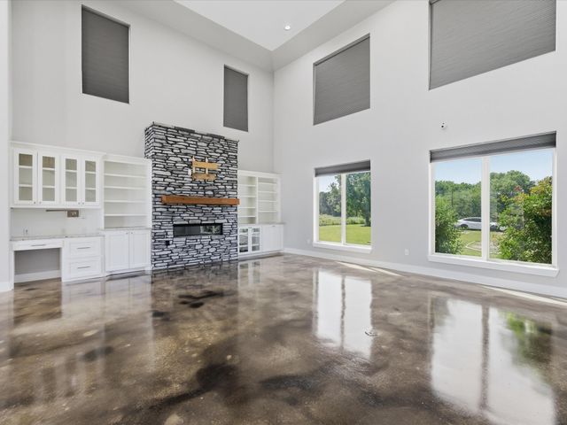 1184 County Road 1785, Sunset, TX 76270