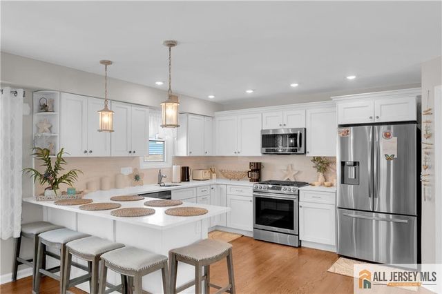 105 W Channel Way, Lavallette, NJ 08735