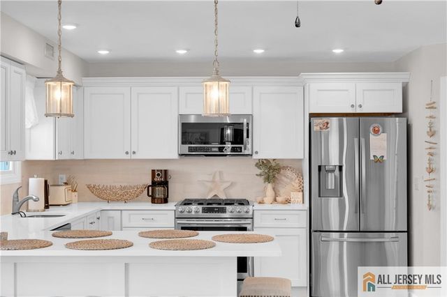 105 W Channel Way, Lavallette, NJ 08735