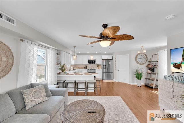 105 W Channel Way, Lavallette, NJ 08735