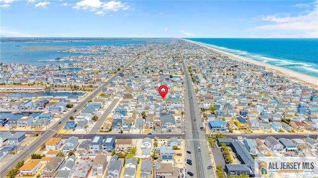 105 W Channel Way, Lavallette, NJ 08735