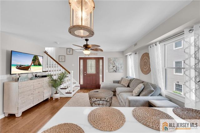 105 W Channel Way, Lavallette, NJ 08735