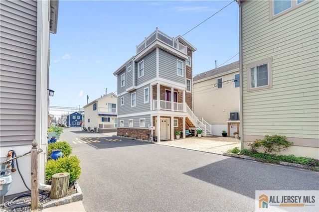 105 W Channel Way, Lavallette, NJ 08735