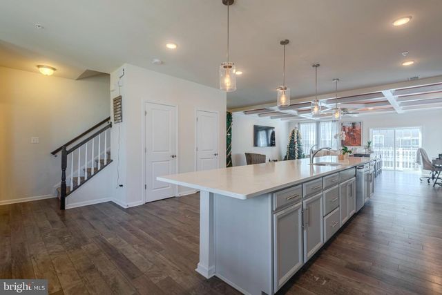 2728 DUVALL RIDGE RD, Hyattsville, MD 20785
