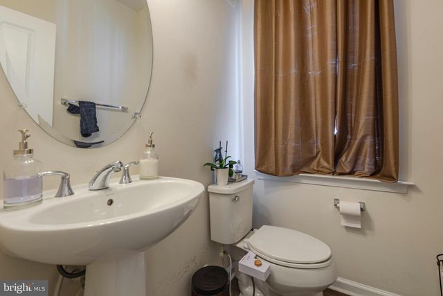 2728 DUVALL RIDGE RD, Hyattsville, MD 20785