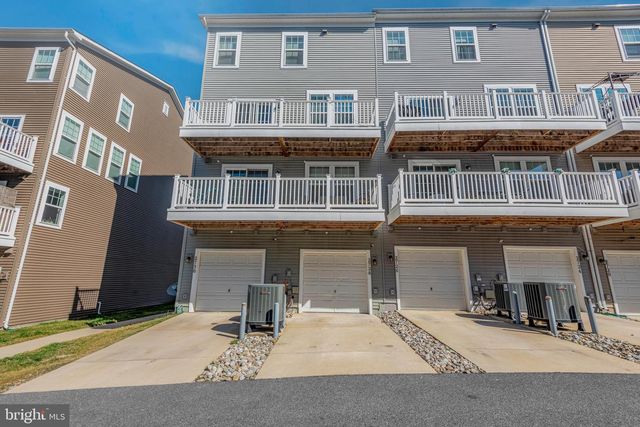 2728 DUVALL RIDGE RD, Hyattsville, MD 20785