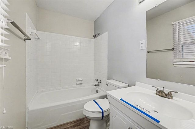 224 Foxcroft Drive, Winston-salem, NC 27103