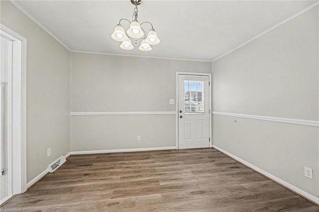 224 Foxcroft Drive, Winston-salem, NC 27103