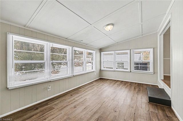 224 Foxcroft Drive, Winston-salem, NC 27103