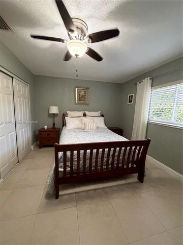 7008 NW 95th Ter, Tamarac, FL 33321