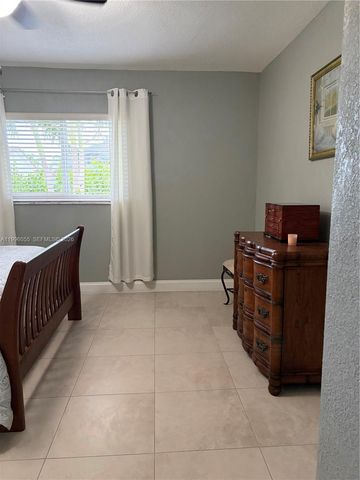 7008 NW 95th Ter, Tamarac, FL 33321