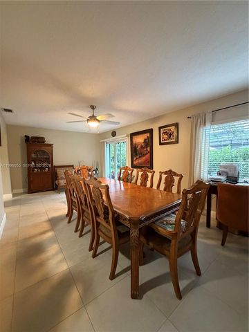 7008 NW 95th Ter, Tamarac, FL 33321