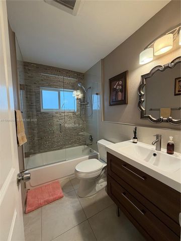 7008 NW 95th Ter, Tamarac, FL 33321