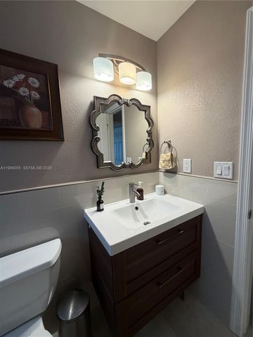 7008 NW 95th Ter, Tamarac, FL 33321