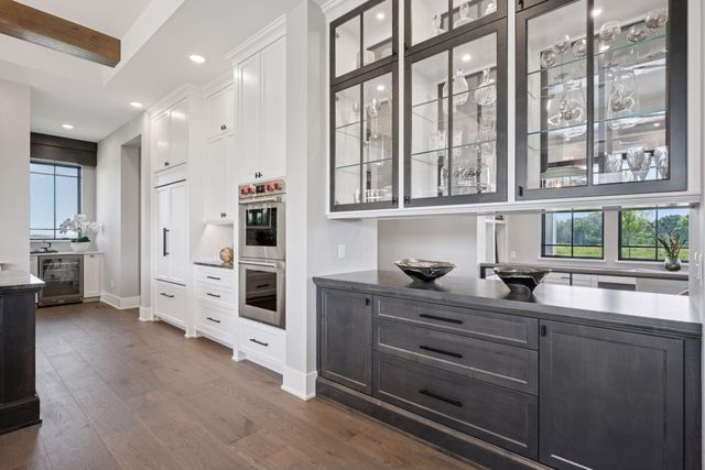 2101 Bridgevine Court, Independence, MN 55359