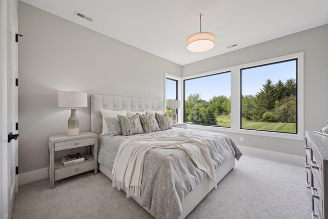 2101 Bridgevine Court, Independence, MN 55359