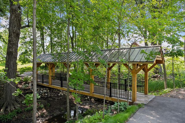 2101 Bridgevine Court, Independence, MN 55359