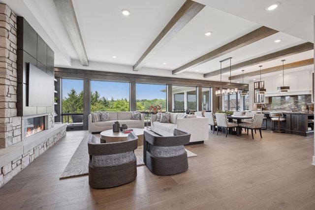 2101 Bridgevine Court, Independence, MN 55359