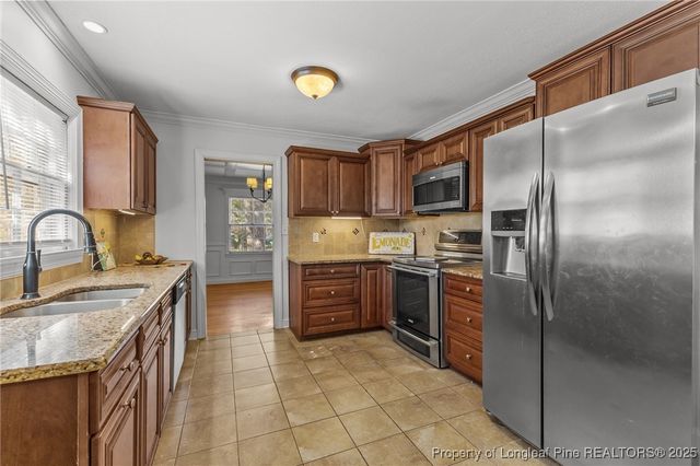 543 Vista Drive, Fayetteville, NC 28305