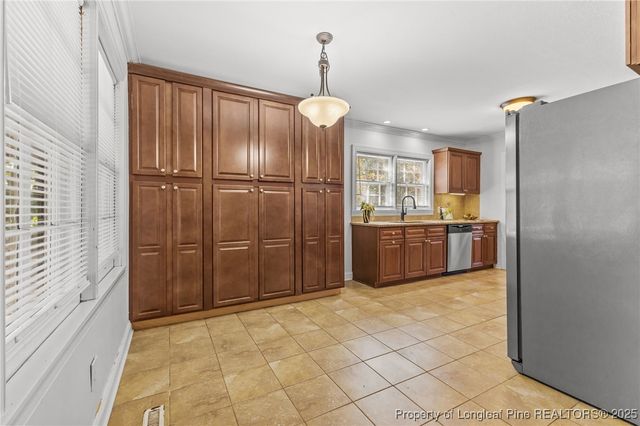 543 Vista Drive, Fayetteville, NC 28305