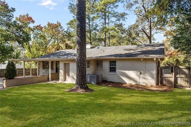 543 Vista Drive, Fayetteville, NC 28305