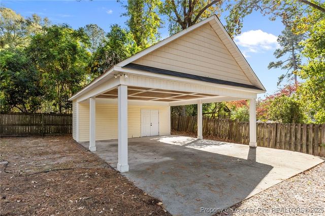 543 Vista Drive, Fayetteville, NC 28305