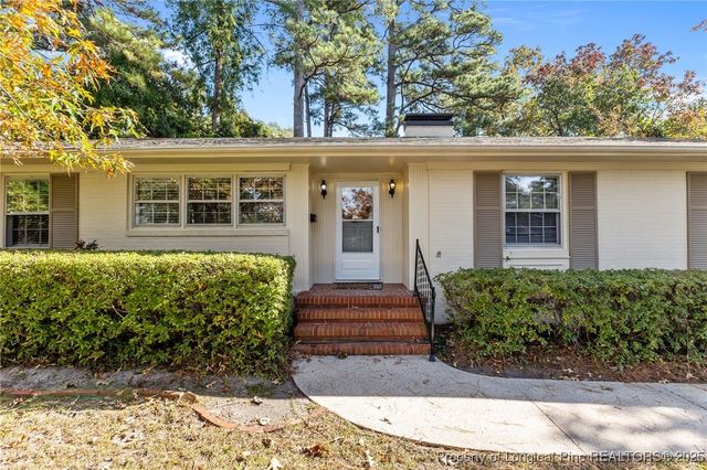 543 Vista Drive, Fayetteville, NC 28305