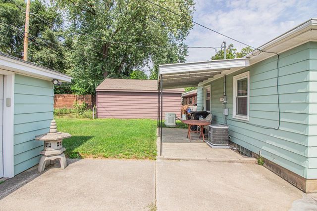 226 Mertens AVENUE, Racine, WI 53405
