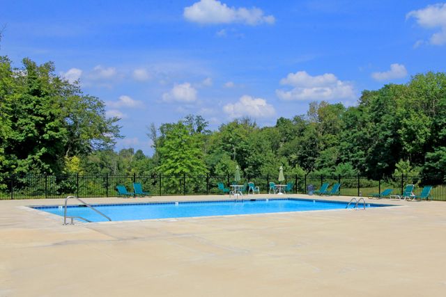5002 Pinebluff Court, Burlington, KY 41005