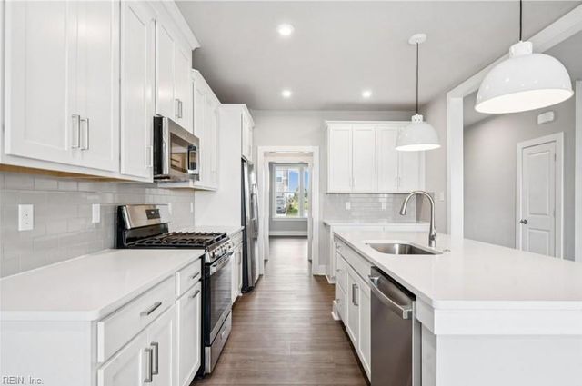 122 Getty RD, Suffolk, VA 23434