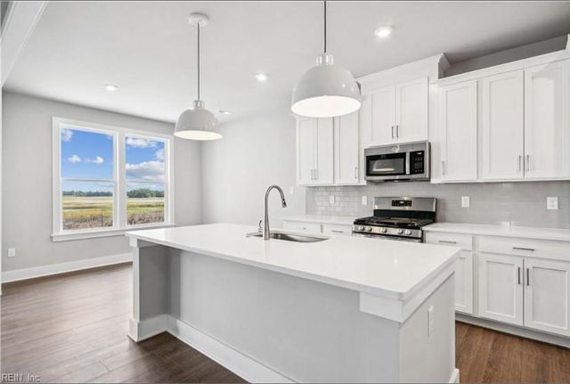 122 Getty RD, Suffolk, VA 23434