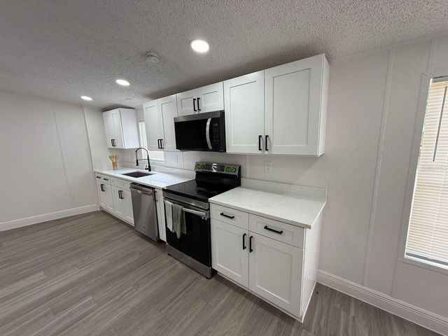 4394 N RAMBLEWOOD N, Mulberry, FL 33860