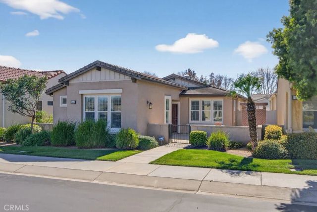 1563 quiet creek, Beaumont, CA 92223