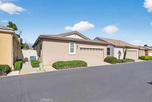 1563 quiet creek, Beaumont, CA 92223