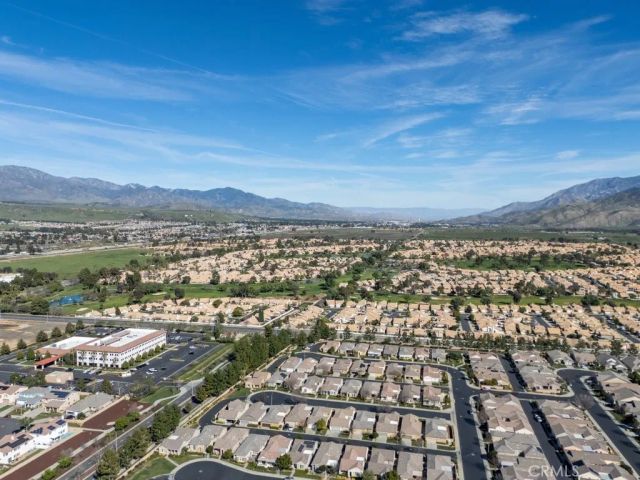 1563 quiet creek, Beaumont, CA 92223