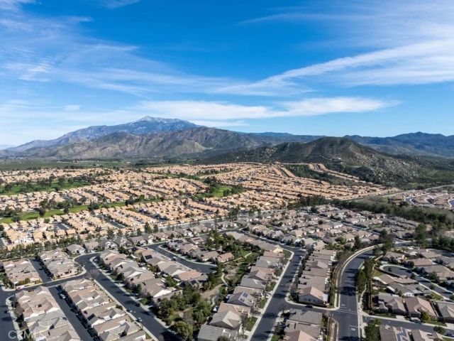 1563 quiet creek, Beaumont, CA 92223